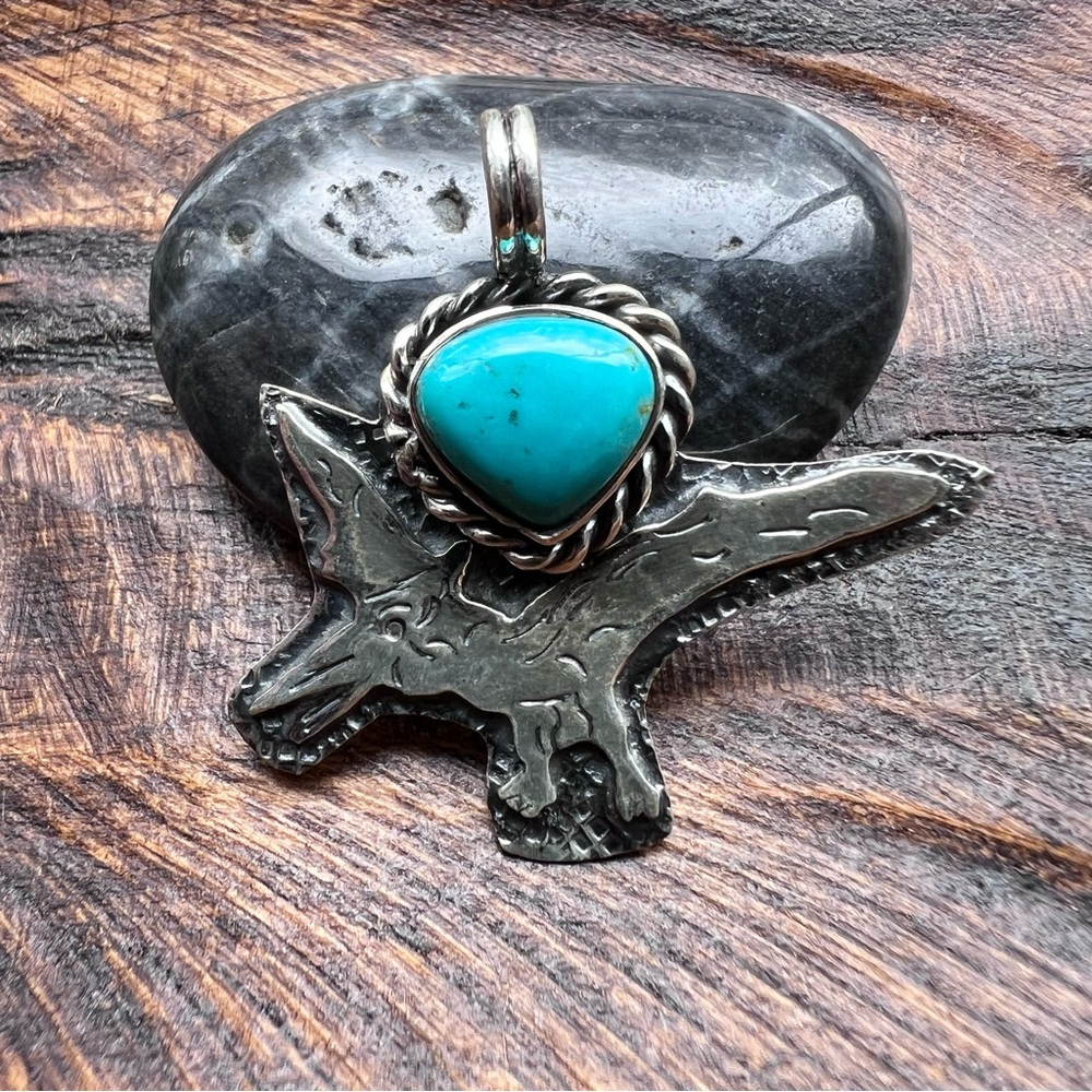 925 Sterling Silver Turquoise Dinosaur Pendant | Southwestern - Picture 2 of 13